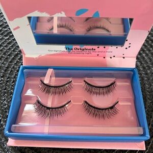 NEW Magnetic Eyelash Set